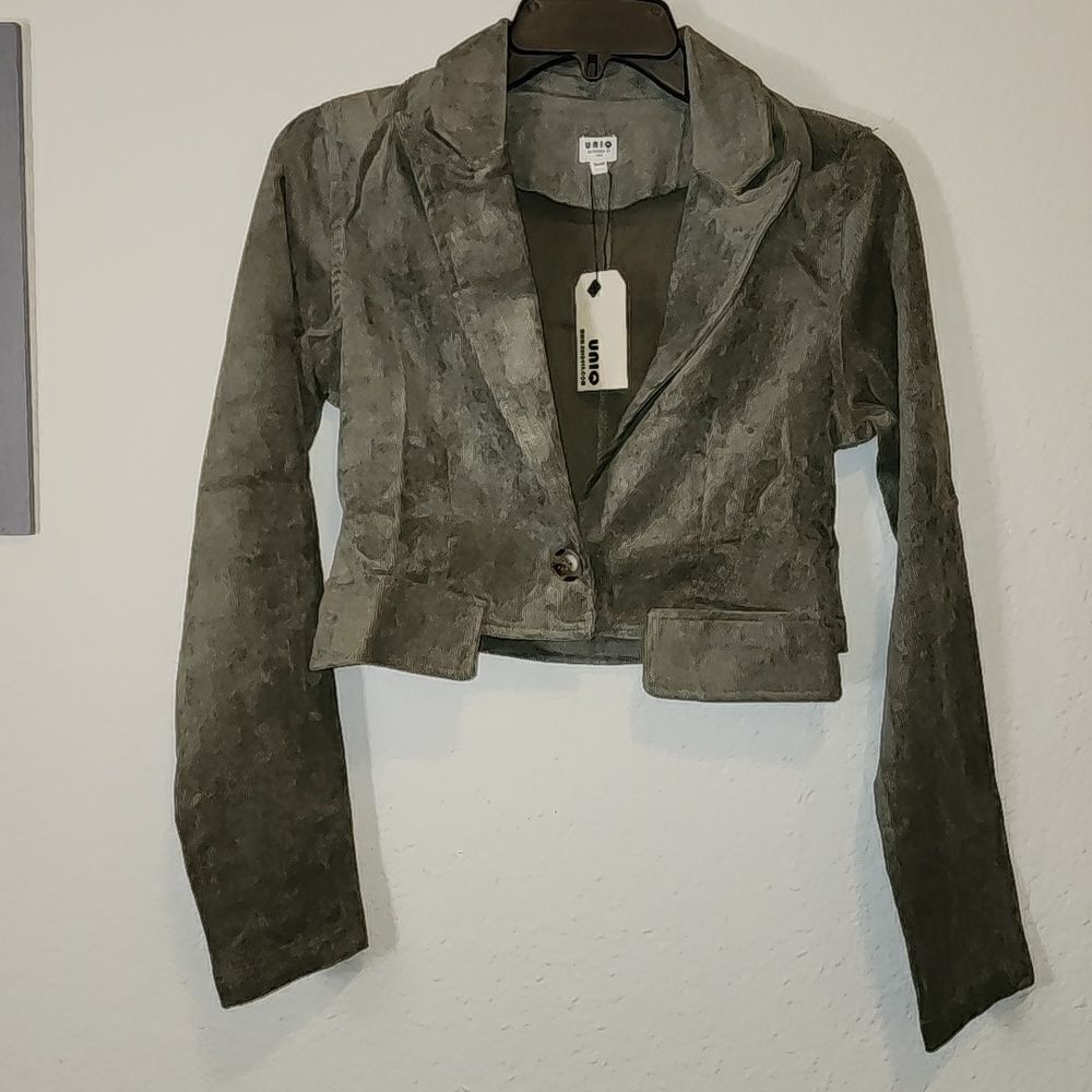 Uniq Corduroy Green Cropped jacket